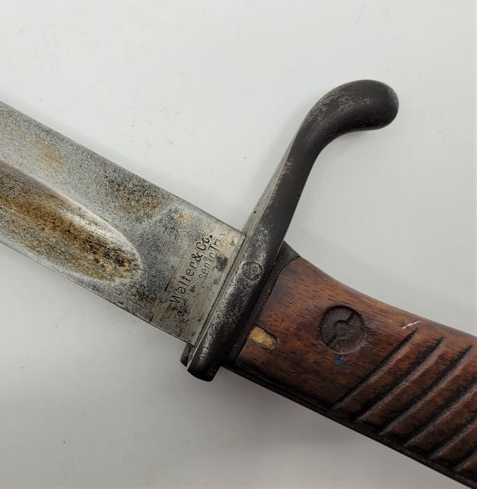 A WWI Imperial German M1898/05 bayonet, having 37cm (14.5in) fullered single edge blade, ricasso - Image 2 of 4