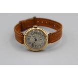 Hicklenton and Phillips, a gentleman's mid-size 18ct gold cased wristwatch. Luminous hands to the