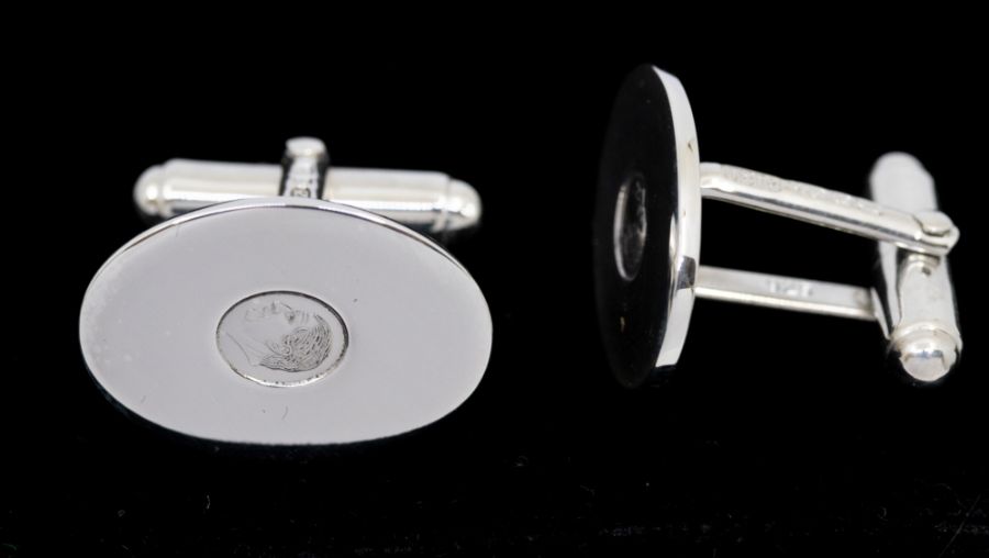 A pair of silver oval cufflinks / cuff links, T-bar post, approx 11gms, approx 2cm, feature hallmark - Image 3 of 4