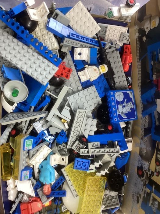 Lego space set 926- large box of pieces from the original set and additional pieces vintage 1978- - Image 6 of 6