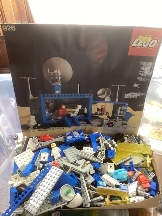 Lego space set 926- large box of pieces from the original set and additional pieces vintage 1978-