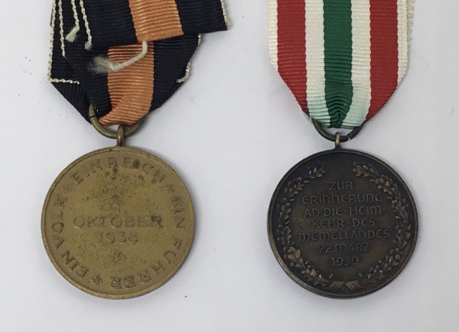 2 WW2 era German medals. To include: a Sudentenland Medal with Prague Castle Bar, plus a Memel - Image 3 of 4