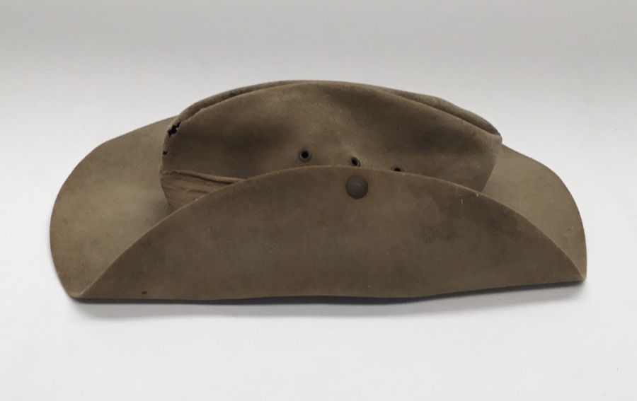 A WW2 slouch hat, as worn in the Burma campaign by L/Cpl Ernest Baker Royal Engineers. Plus, an item - Image 6 of 7