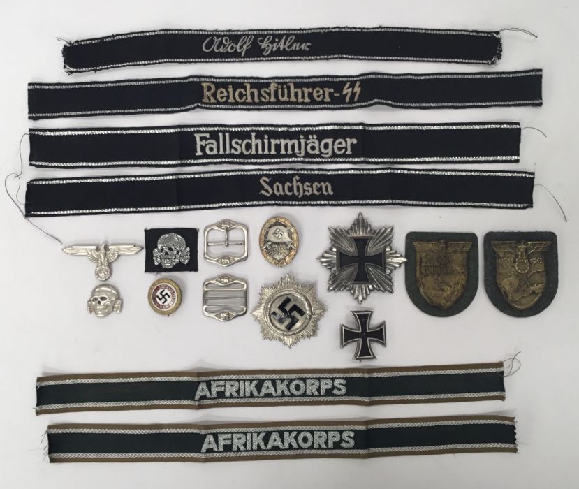 A selection of reproduction WW1/WW2 German awards and insignia. Of varying manufacturing quality,