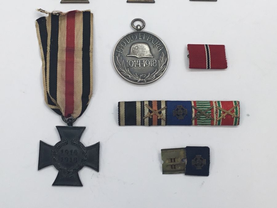 4 German WW1 Cross of Honour medals (instituted 1934), plus other items. To include: 2 bronze - Image 3 of 7