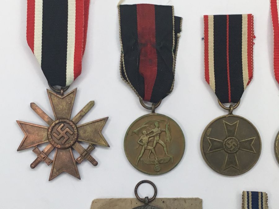 A selection of German WW2 and earlier medals. To include: a War Merit cross with swords (marked 33 - Image 2 of 8