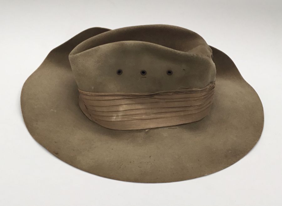 A WW2 slouch hat, as worn in the Burma campaign by L/Cpl Ernest Baker Royal Engineers. Plus, an item - Image 5 of 7