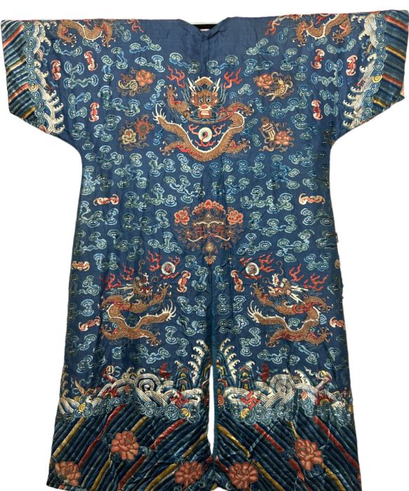 A late 19th century dragon robe made from silk and intricately hand embroidered in multicoloured - Image 6 of 6