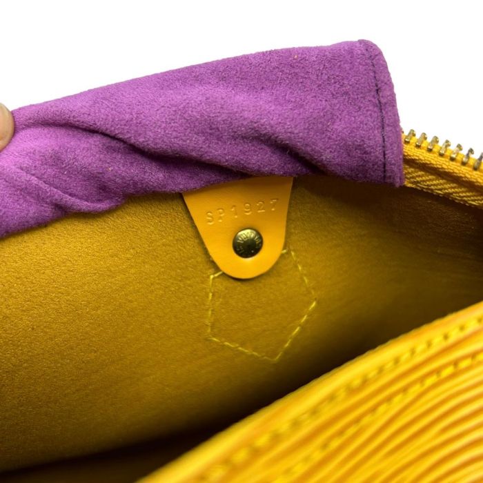 A Louis Vuitton EPI speedy bag in canary yellow leather C1997. Brass hardwear and original lock - Image 5 of 5