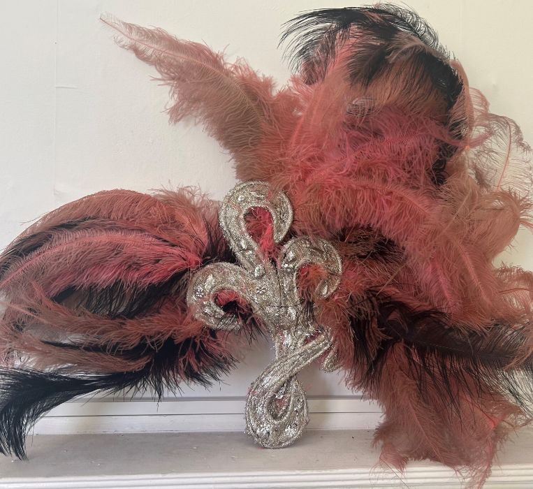 A 1960s showgirl feather headdress that came from Murray’s Cabaret Club, 16-18 Beak St, in London - Image 2 of 3