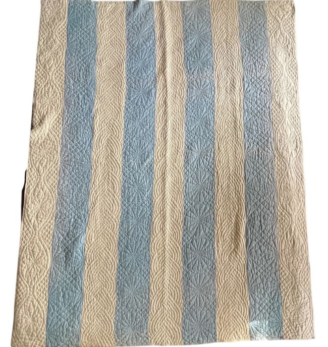 A blue and soft cream striped Durham quilt, the reverse being cream.225 x 180 cm. The vendor - Image 3 of 4
