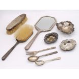 A collection of silver to include: a Sheffield silver small bonbon dish, with pierced decoration,