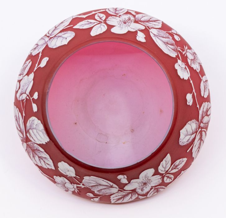 A Stourbridge style ruby cameo glass tapering case, decorated with rose hips, the base 12cm diam - Image 2 of 3