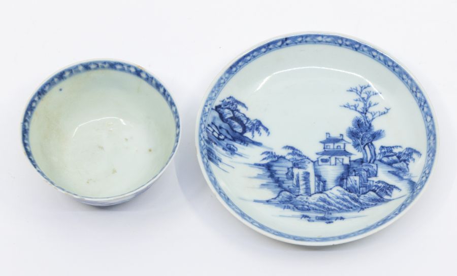 A Chinese Nanking Cargo blue and white tea bowl and saucer, painted with the Pagoda pattern. No - Image 2 of 4
