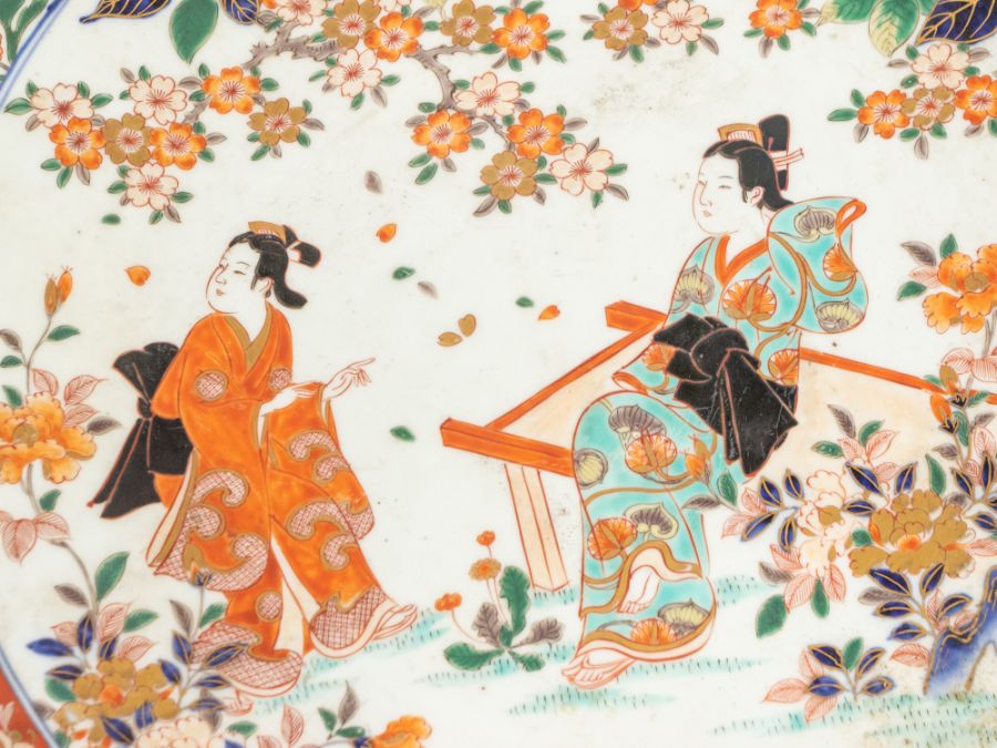 A late 19th Century Japanese Chinese Imari large charger, circa 1900, painted with two Geisha, one - Image 2 of 4