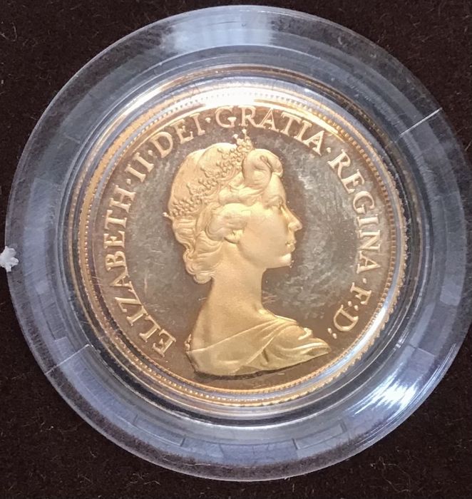Royal Mint Gold Proof 1981 Sovereign in Original Case with Certificate of Authenticity. - Bild 3 aus 3