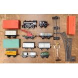 Hornby: A collection of assorted O Gauge to include: a Hornby 0-4-0 60199 Locomotive and Tender,