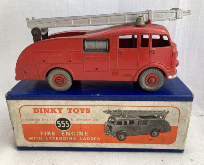 Dinky: A collection of three boxed Dinky Toys vehicles to comprise: Guy Van Lyons Swiss Rolls, - Image 3 of 5