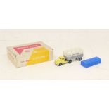 Dinky: A boxed Dinky Toys, Commer Convertible Articulated Truck, Reference 424. Yellow cab, silver