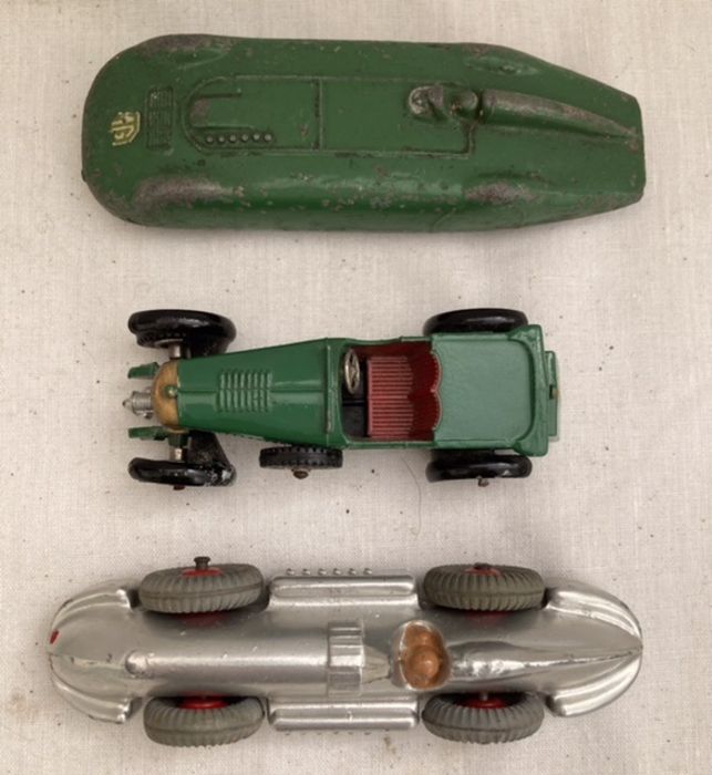Dinky: A collection of unboxed Dinky Toys, racing and speed record cars to include: Speed of the - Image 5 of 5