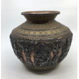 An Indian bronze vase. H:17.5cm