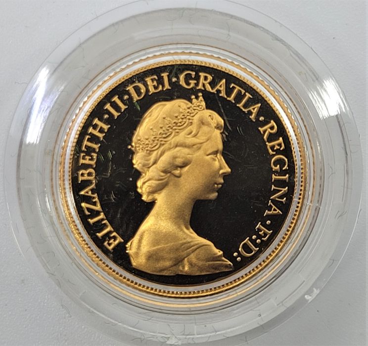 An Elizabeth II 1980 proof sovereign gold coin, in capsule and Royal Mint case of issue. - Image 3 of 4