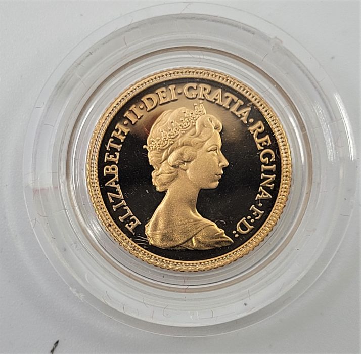 An Elizabeth II 1980 proof half sovereign gold coin, in capsule and Royal Mint case of issue. - Image 3 of 4