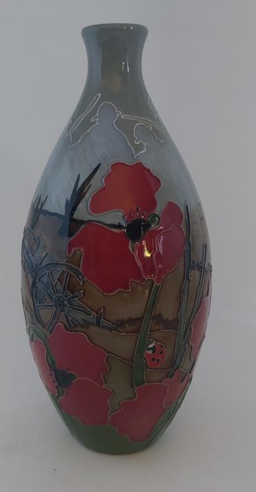 A  boxed trial Moorcroft vase Titled " Lest We Forget " C2013. it is decorated with red poppies - Image 2 of 7