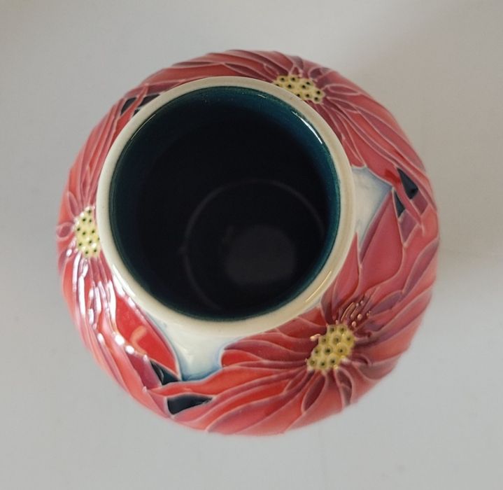 Trial piece 2.5.07 Moorcroft small vase Titled " Scarlet " 8.5cm high  Condition : Good, no chips - Image 3 of 3