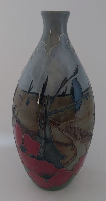 A  boxed trial Moorcroft vase Titled " Lest We Forget " C2013. it is decorated with red poppies - Image 4 of 7