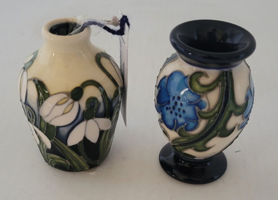 2 boxed miniature Moorcroft vases , to include a Moorcroft collectors club piece , flower of hope - Image 2 of 3