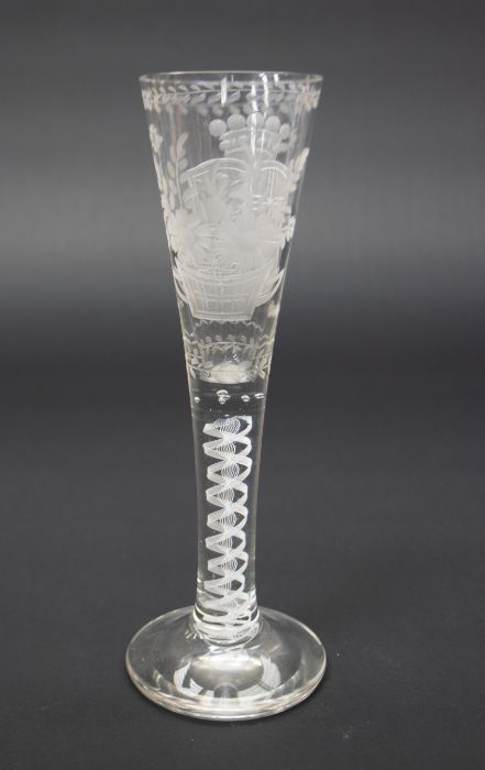 Large fluted cordial glass with a opaque twist stem, bouquet and coat of arms etched detail 19th - Image 2 of 2