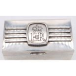 An Elizabeth II Silver Jublilee commemorative silver box and cover, fitted interior, hallmarked by