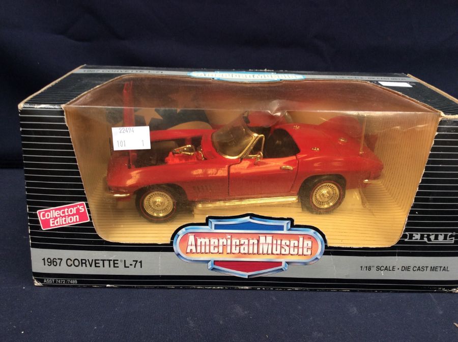 American Muscle boxed 1967 Corvette L-71 1/18" scale diecast metal.