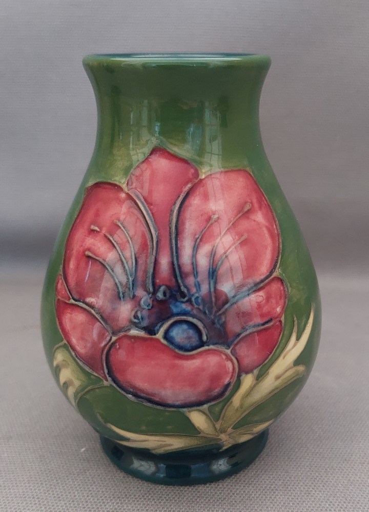 A collection of Moorcroft to include a tall Hibiscus pattern lamp base and 3 smaller vases , various - Image 8 of 17