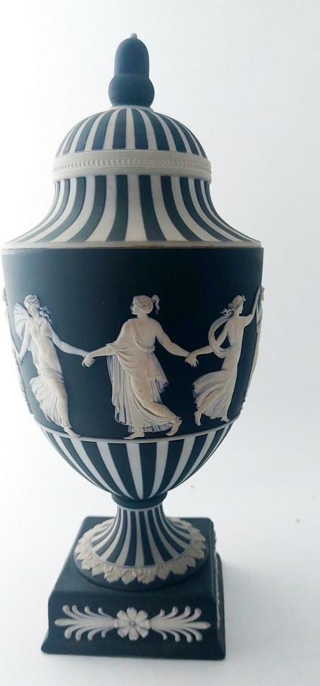 A Wedgwood black-dip jasper neo-classical style urn and cover on square base, impressed marks, - Image 2 of 8