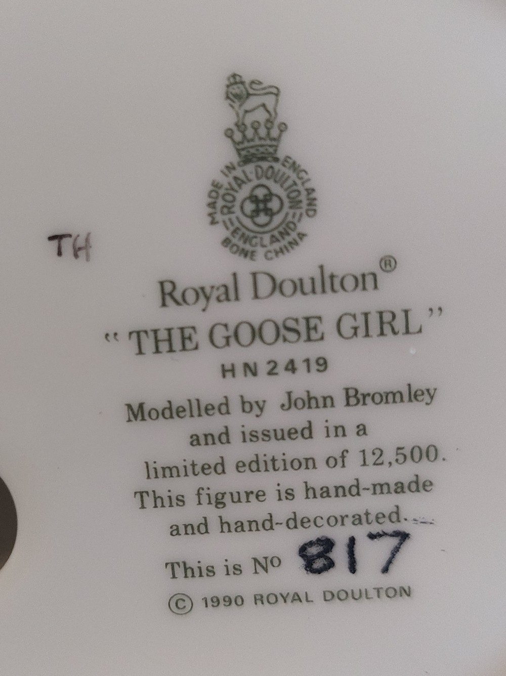 A collection of Royal Doulton figures , The Goose Girl HN2419, cert 817 , boxed,  Country Love - Image 6 of 10