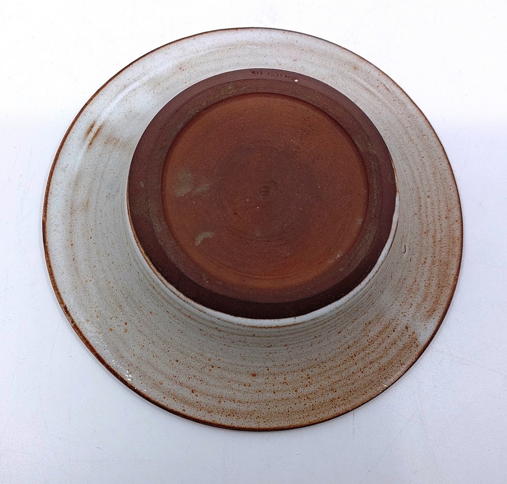 A Briglin Pottery stoneware dish circa 1970s. Impressed mark Briglin.  Measures 17 cm across the - Image 2 of 3