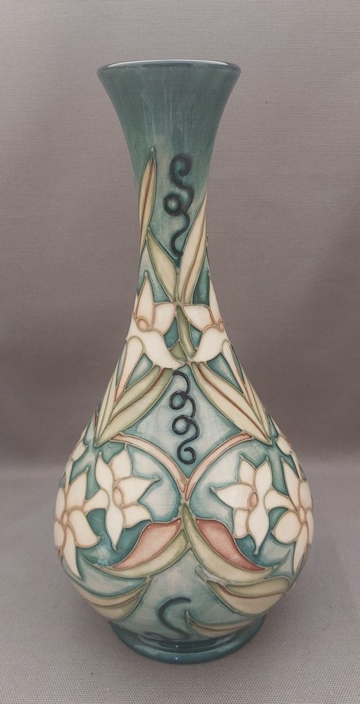 A  tall tube lined stylised Moorcroft vase, decorated with daffodil flower heads and leaves with a - Image 2 of 6