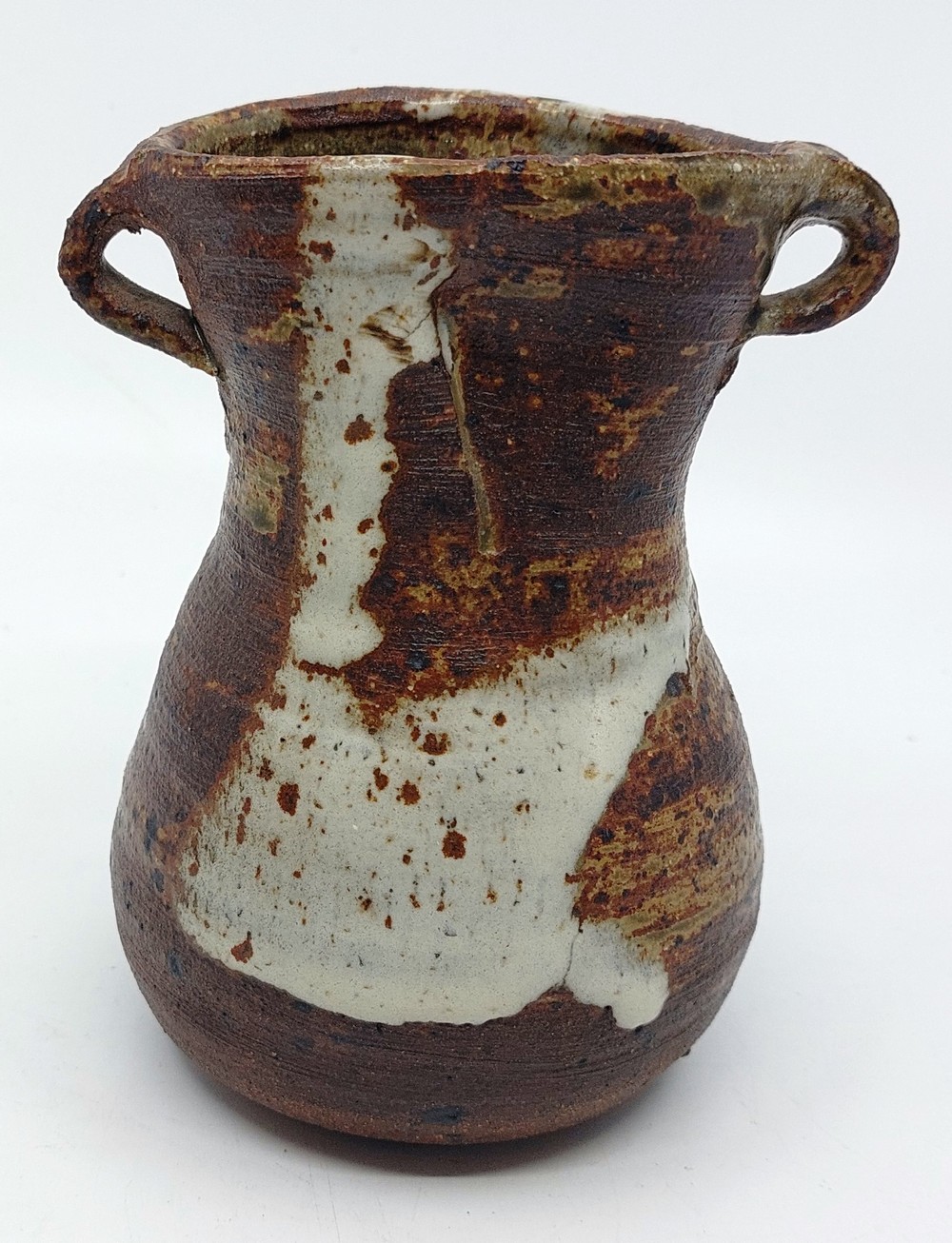 A Janet Leach (1918-1997) for Leach Pottery. Stoneware vase with twin handles. Impressed JL and - Image 3 of 4