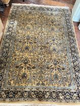 Indo Persian style rug measuring 2.7m x 1.83 m (9'x6'2) Hand knotted in 100% pure wool pile, heavy