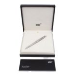 Montblanc. Meisterstück: Solitaire 146 Geometry platinum-coated fountain pen. Mod: M21343. Cased.