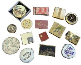 A collection of vintage compacts to include a boxed Kigu compact with an 18th Century pastural scene