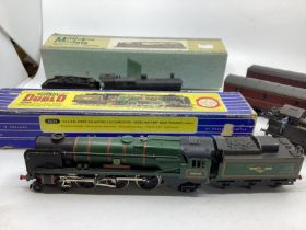 Good Hornby Dublo Model railway boxed Dorchester loco and coal tender 3235 in original box and a set