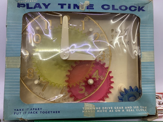 Collection of Vintage Toys and Games 1960s. To include a Triang( Lines brothers)Play time Clock-Like - Bild 5 aus 5