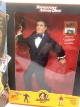 Hasbro 1997 boxed ( unused ) Action Man Figure 007 Tomorrow never Dies James Bond figure sealed in