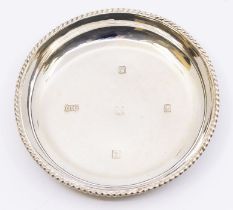 A Modern Irish silver circular ring dish, rope twist border, hallmarked by William Egan, Dublin,