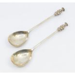 A pair early 20th Century Apostle (St Luke) spoons, hallmarked by Josiah Williams & Co., London,