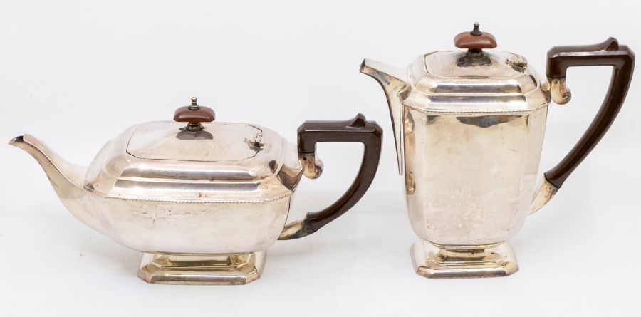 A 20th Century EPNS silver plated matched tea set consisting of tea pot, coffee pot, both with - Image 2 of 3