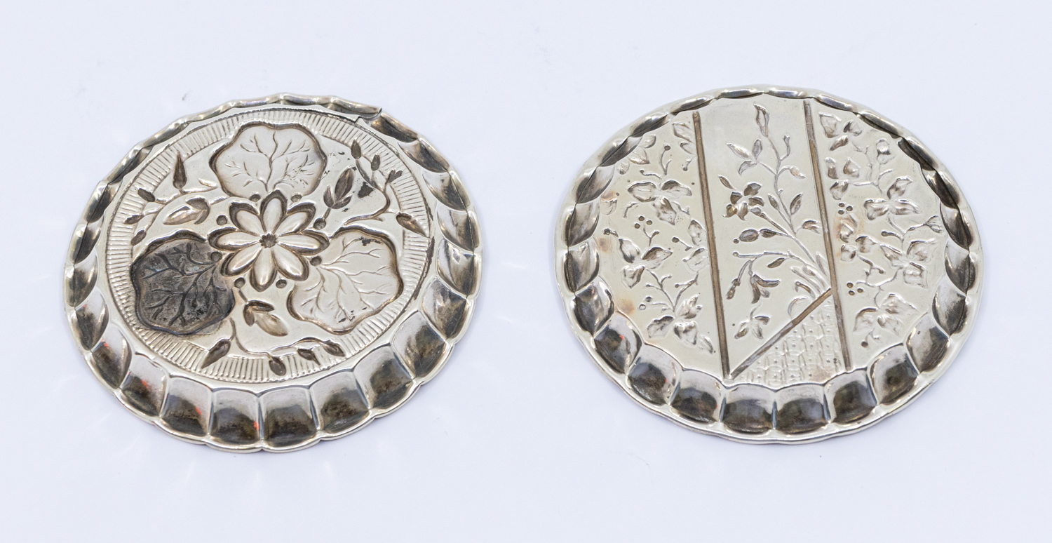 A pair of Victorian Aesthetic silver circular pin trays, lobed sides, with varied floral decoration, - Image 2 of 2